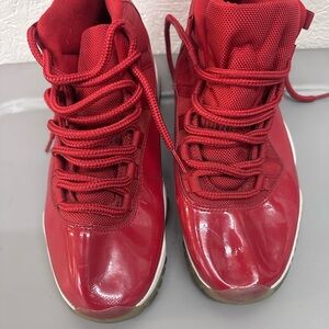 Jordan 11s